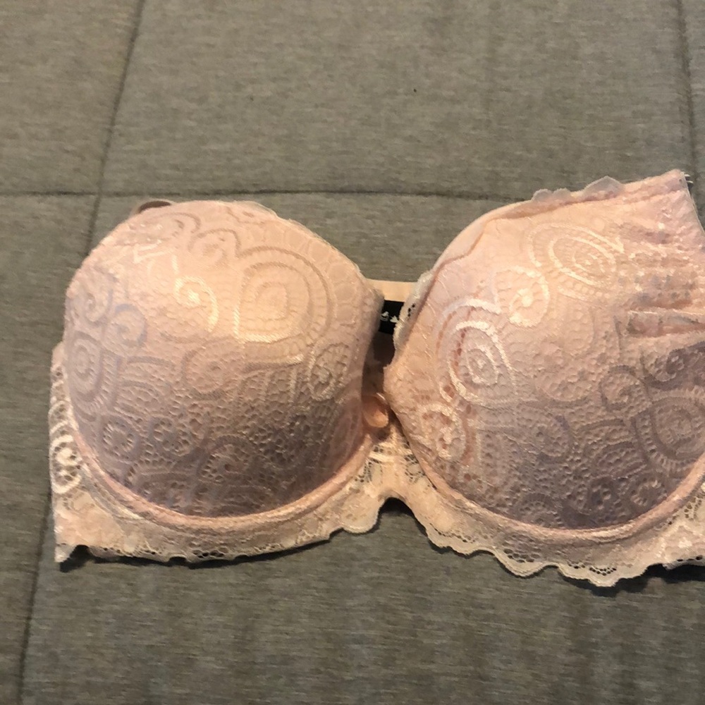 NEW 38c lacey pink bra nwot